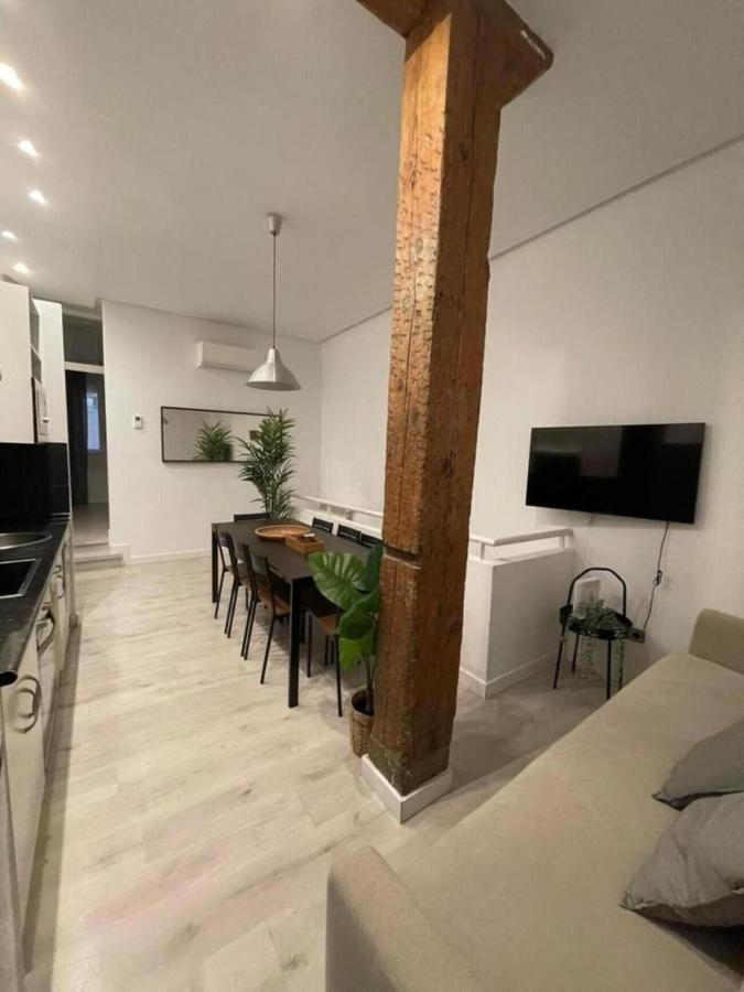Cool/Soho Style Apt Para 9Pax C/Luciente Madrid Exterior photo